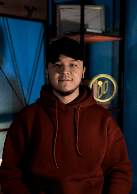 Portrait photo of Akhrorbek Nomonjonov, co-founder of Notpaper